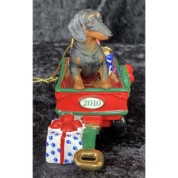 Danbury Mint Dachshund Christmas Ornament Dog Red Wagon 2010 A Waggin Holiday - Picture 2 of 8